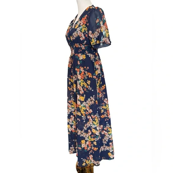 NWOT Floral Navy Maxi Dress with Smocked Waist Medium - Picture 5 of 11